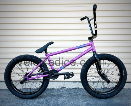 Cult 2-Short scheda tecnica e recensioni